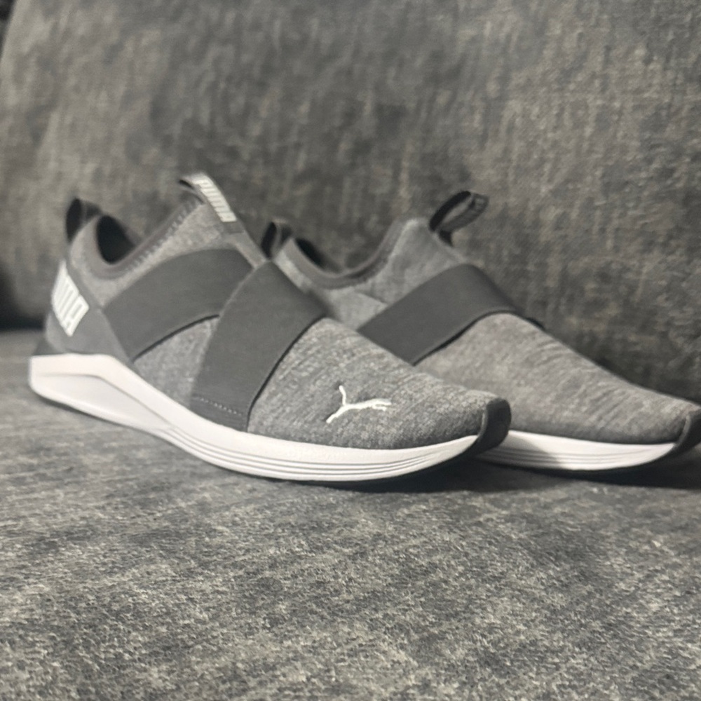 Puma Women’s Charcoal Gray Slip On Sneakers Size 7